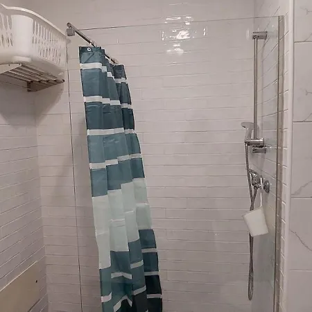 Apartamento Noah House 200m From The *